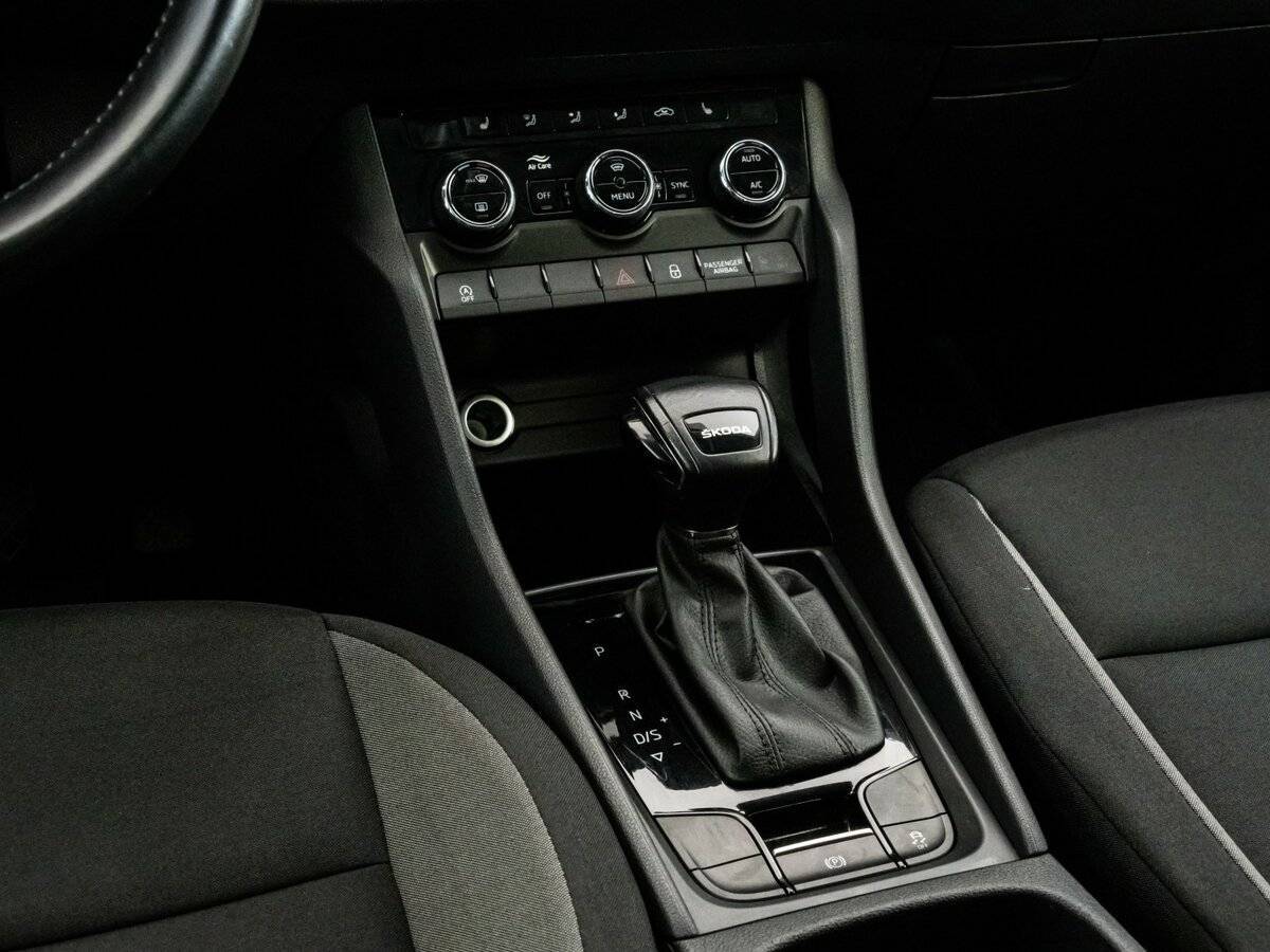 Skoda Karoq, 2021 Фото №11