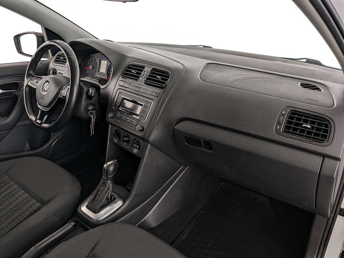 Volkswagen Polo, 2019 Фото №12
