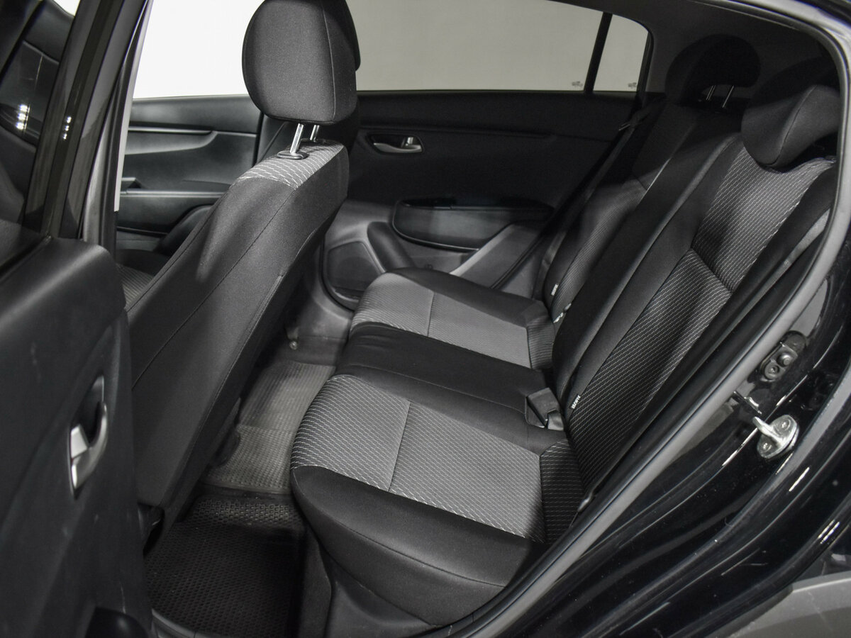 Kia Rio X-Line IV, 2019 Фото №11