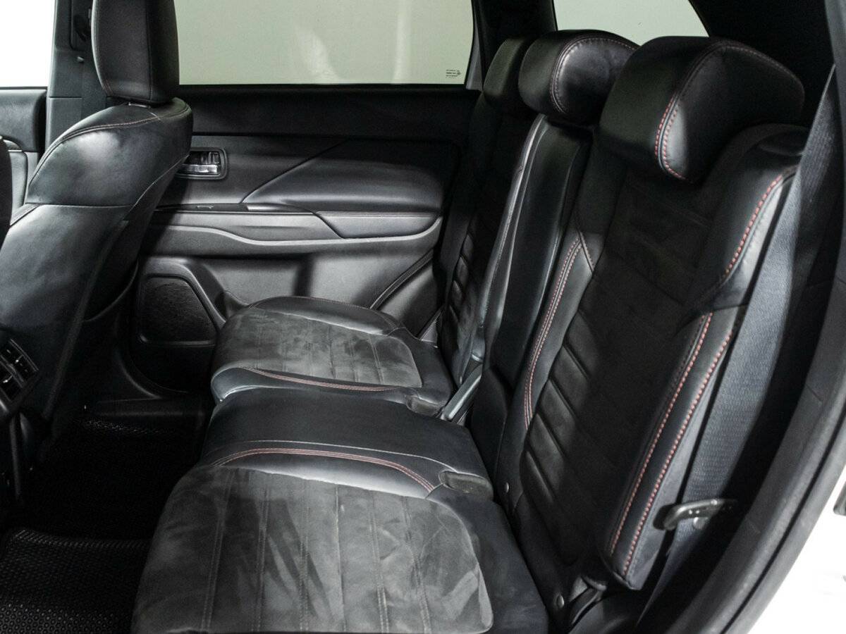 Mitsubishi Outlander III Рестайлинг 3, 2021 Фото №10