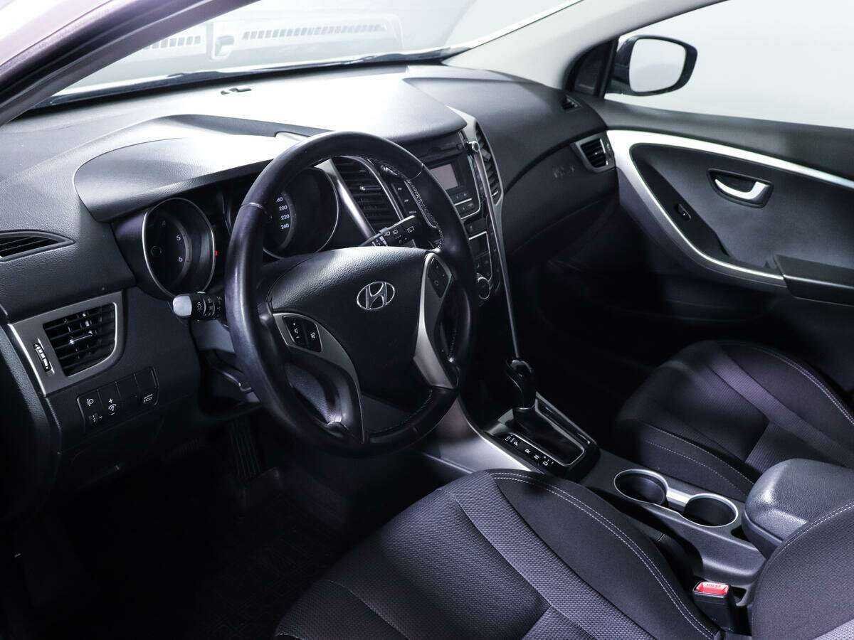 Hyundai i30, 2013 Фото №12