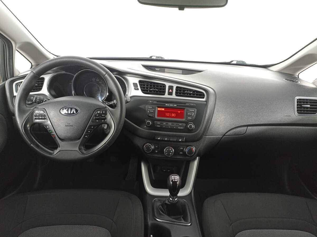 Kia Ceed, 2015 Фото №11
