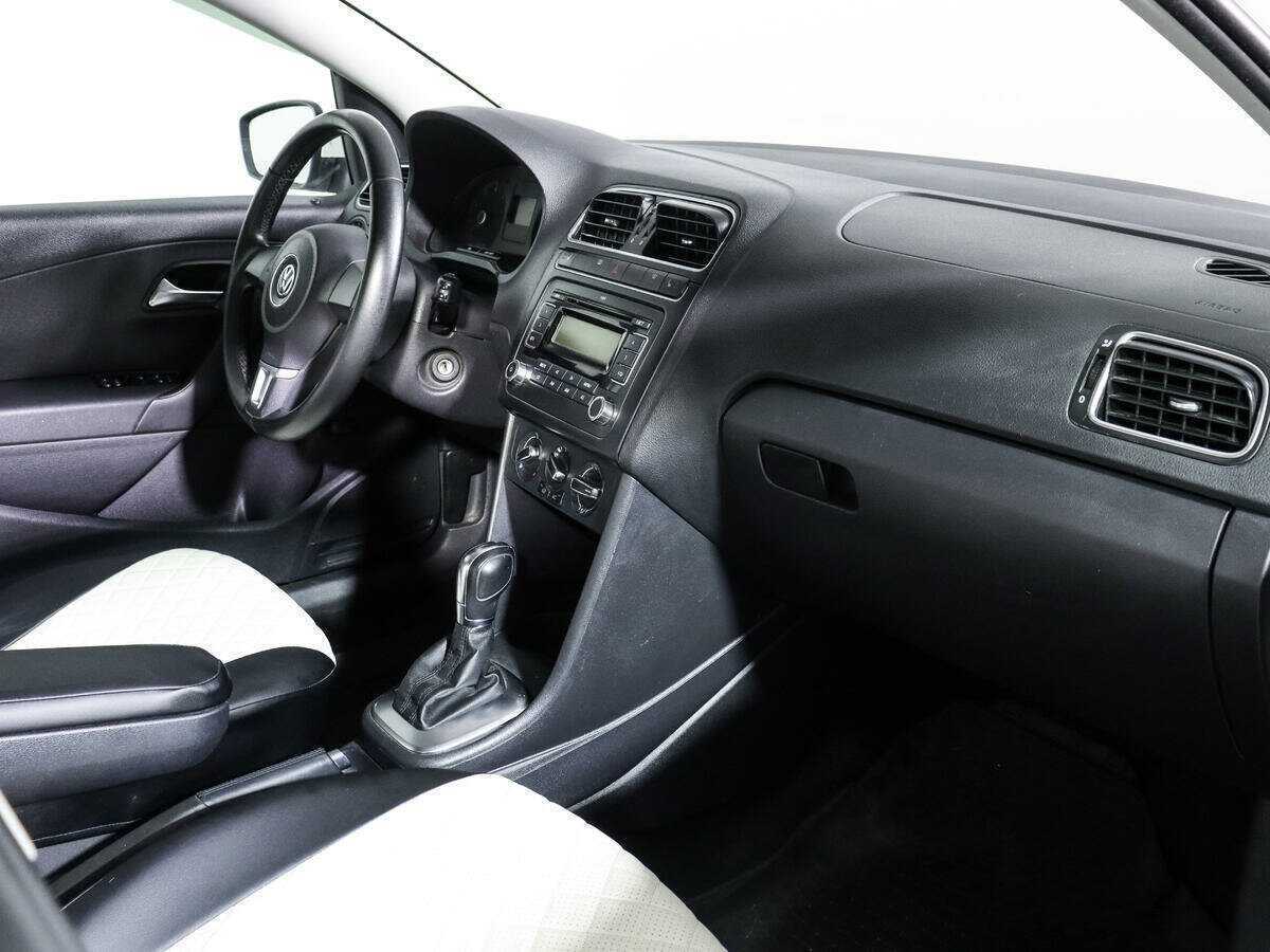 Volkswagen Polo, 2012 Фото №9