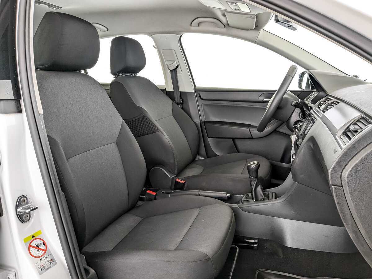 Skoda Rapid, 2017 Фото №23