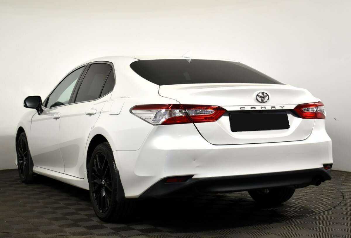 Toyota Camry, 2021 Фото №6