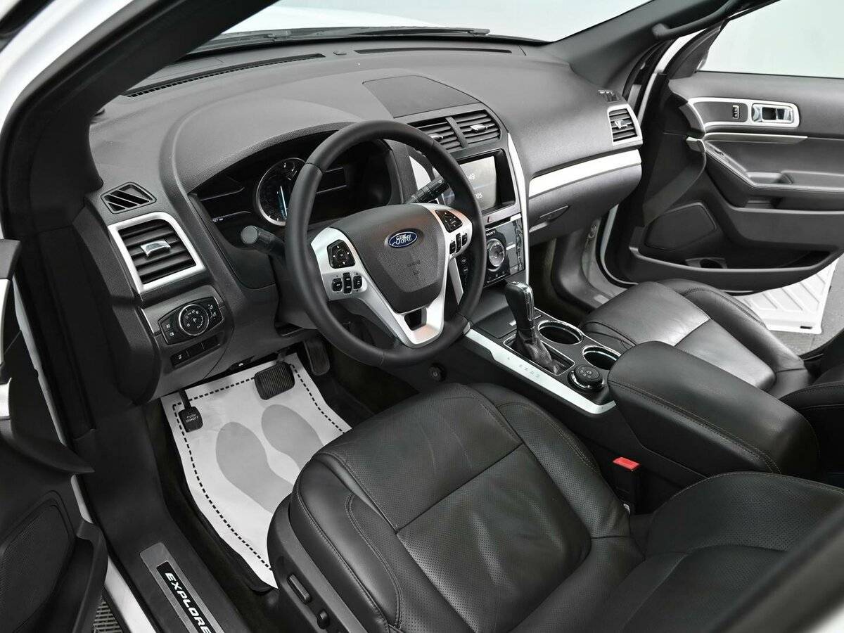 Ford Explorer Sport, 2013 Фото №8