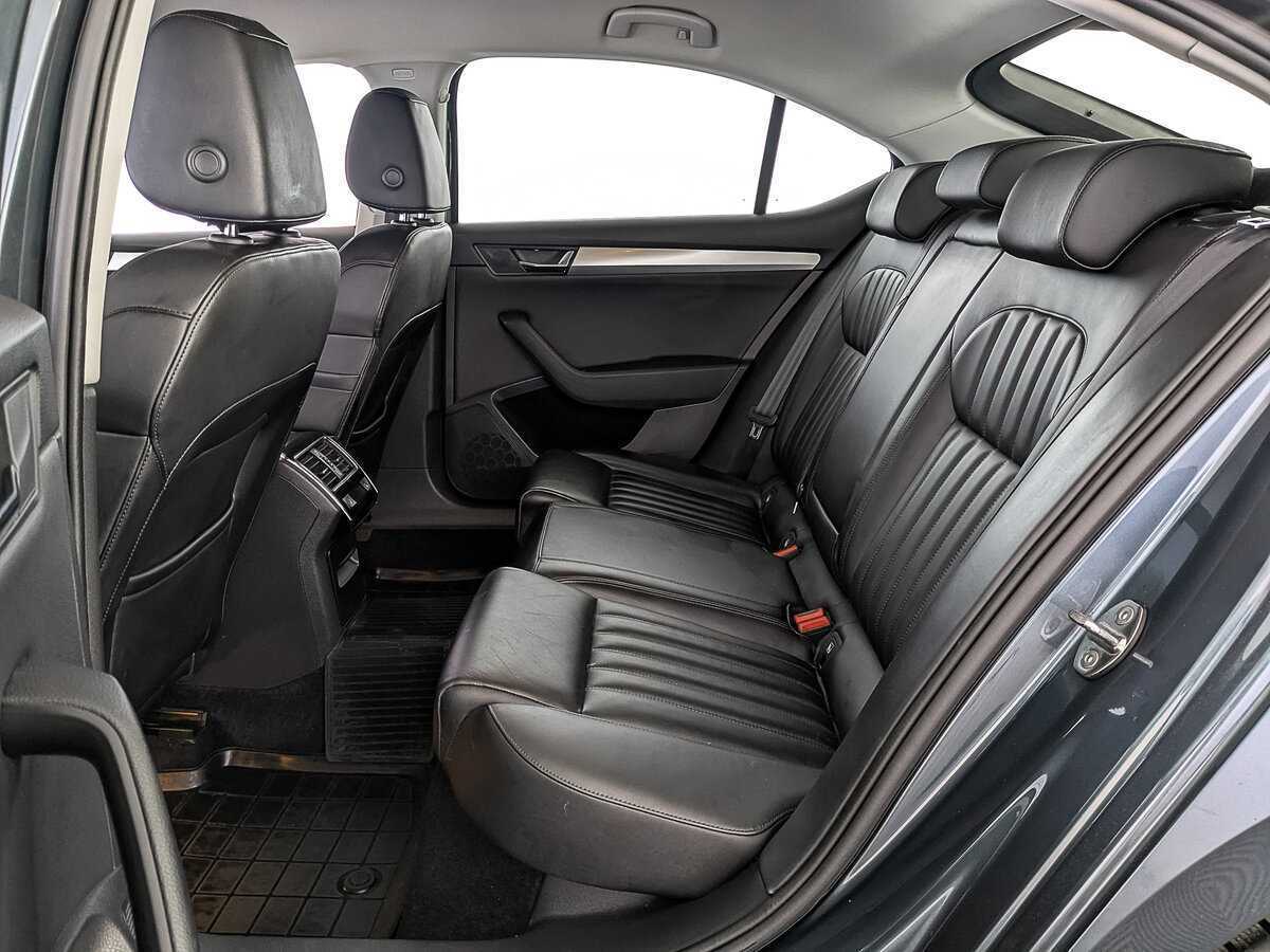 Skoda Superb, 2018 Фото №16