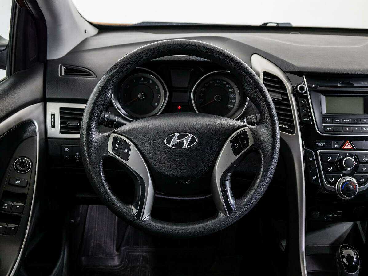 Hyundai i30, 2016 Фото №12