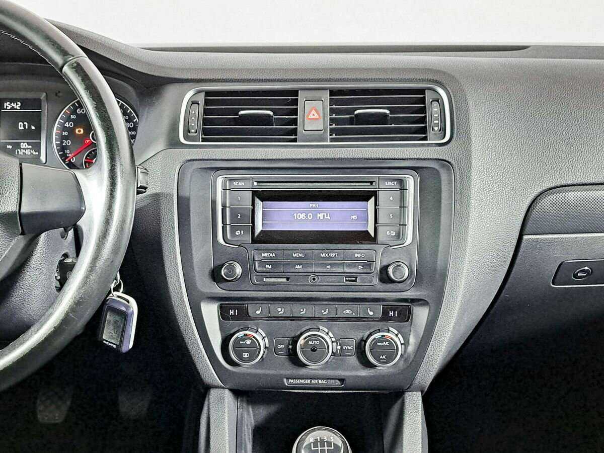 Volkswagen Jetta, 2014 Фото №11