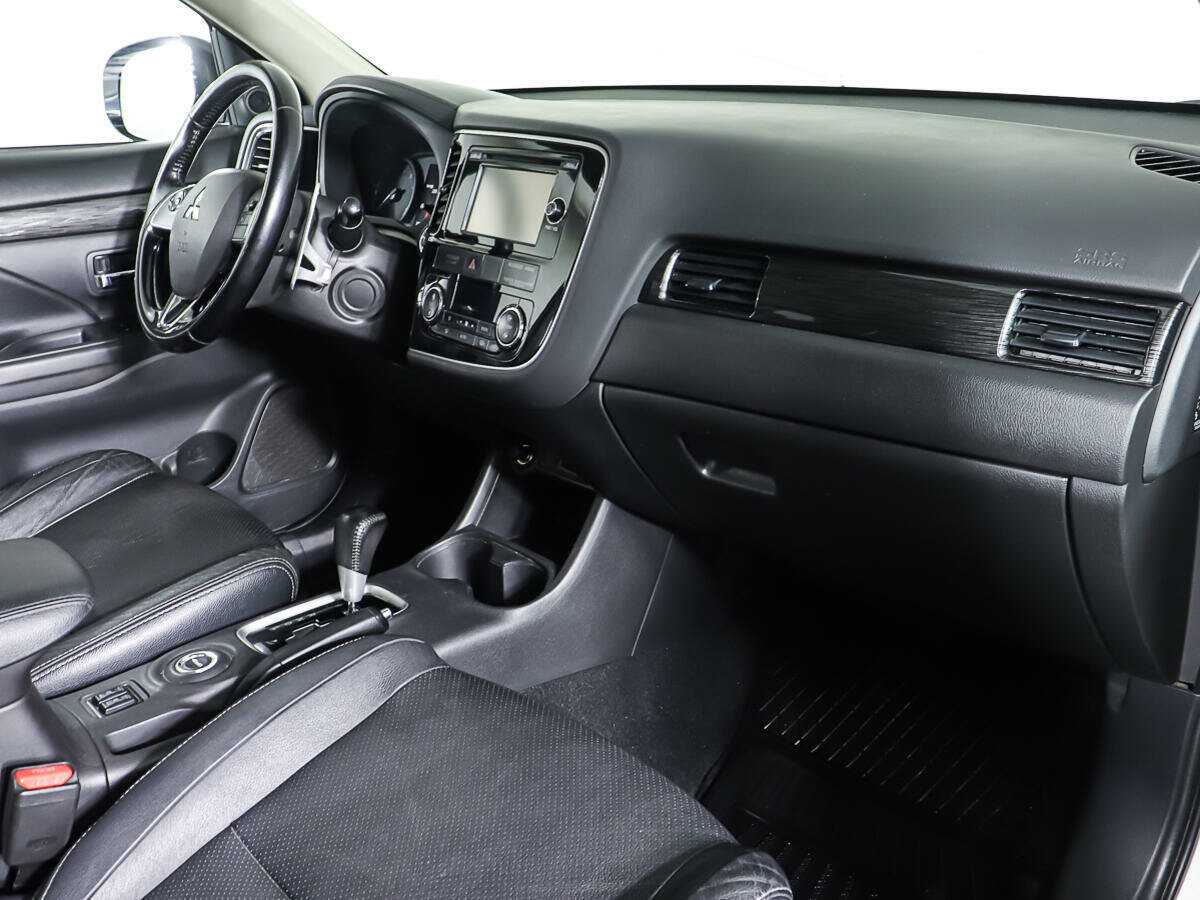 Mitsubishi Outlander, 2015 Фото №9