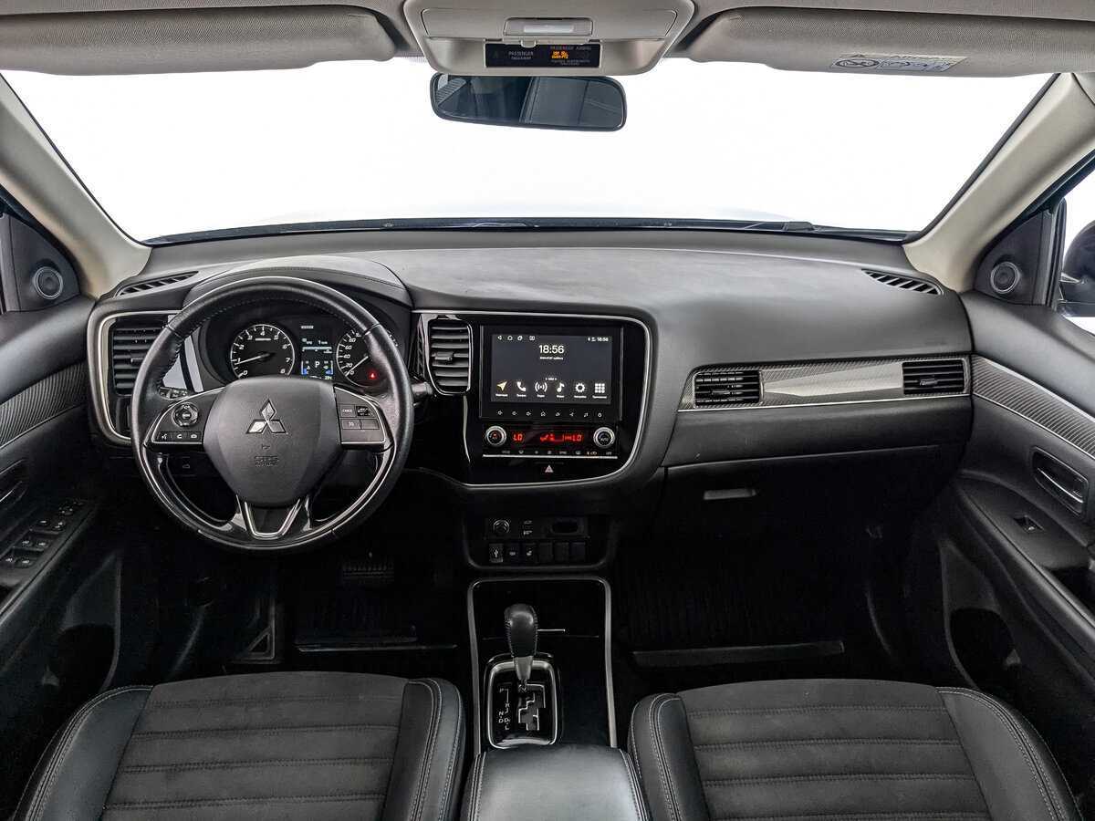 Mitsubishi Outlander, 2021 Фото №10