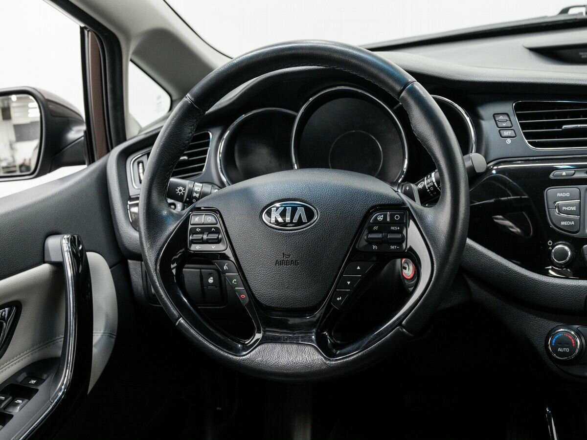 Kia Ceed, 2014 Фото №12