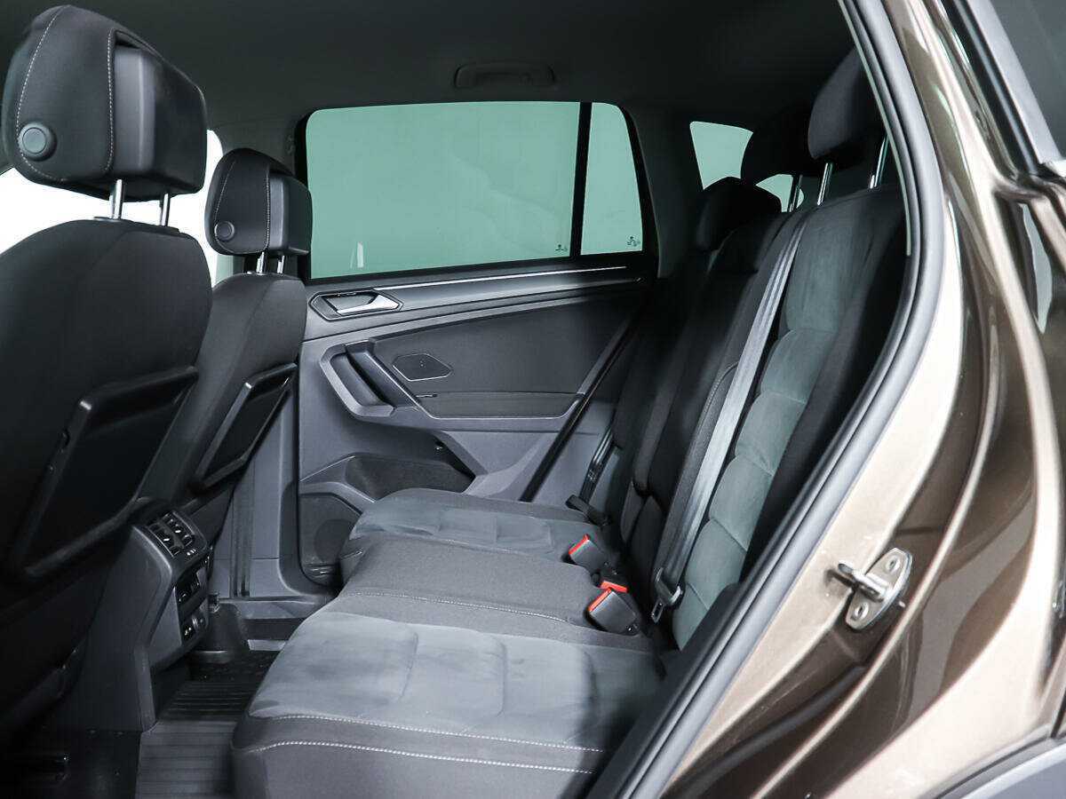 Volkswagen Tiguan, 2019 Фото №12