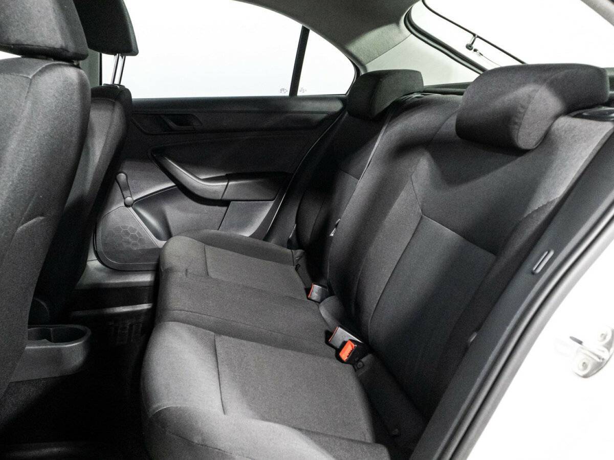 Skoda Rapid, 2015 Фото №10