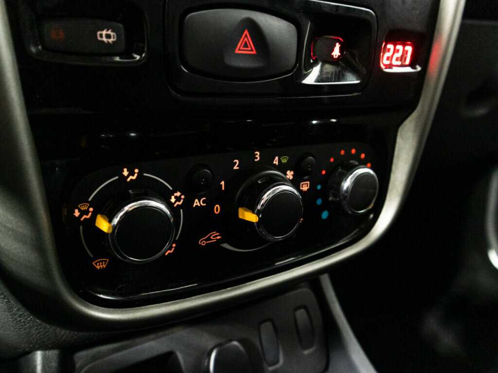 Renault Duster, 2015 Фото №17