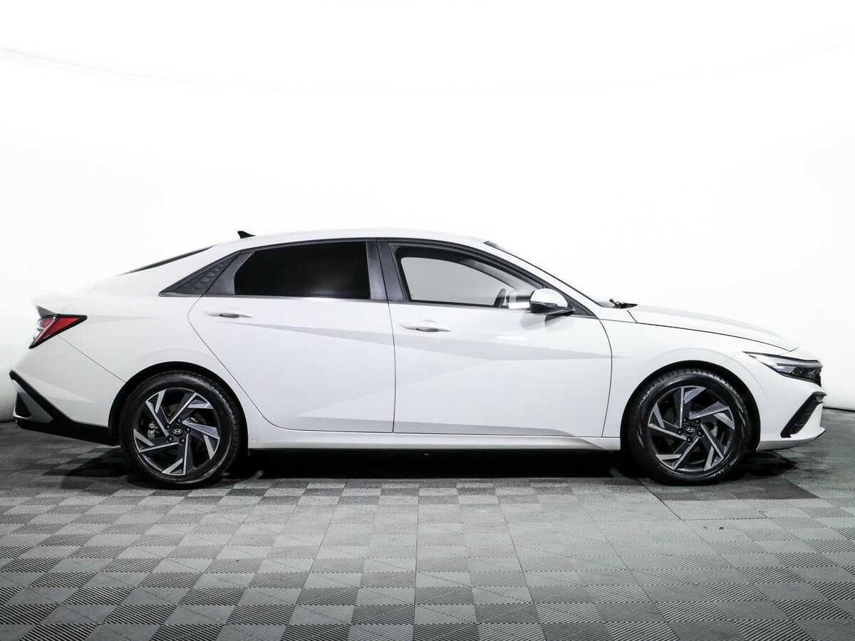 Hyundai Elantra, 2023 Фото №4