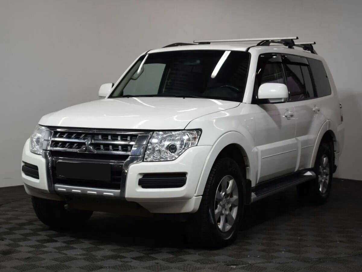Mitsubishi Pajero, 2015 Фото №1
