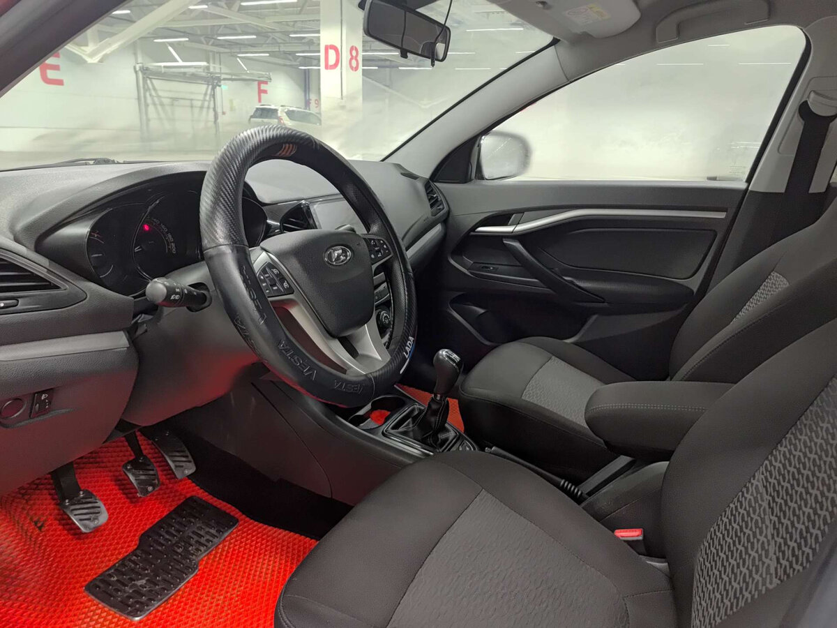 Lada (ВАЗ) Vesta SW I, 2018 Фото №16