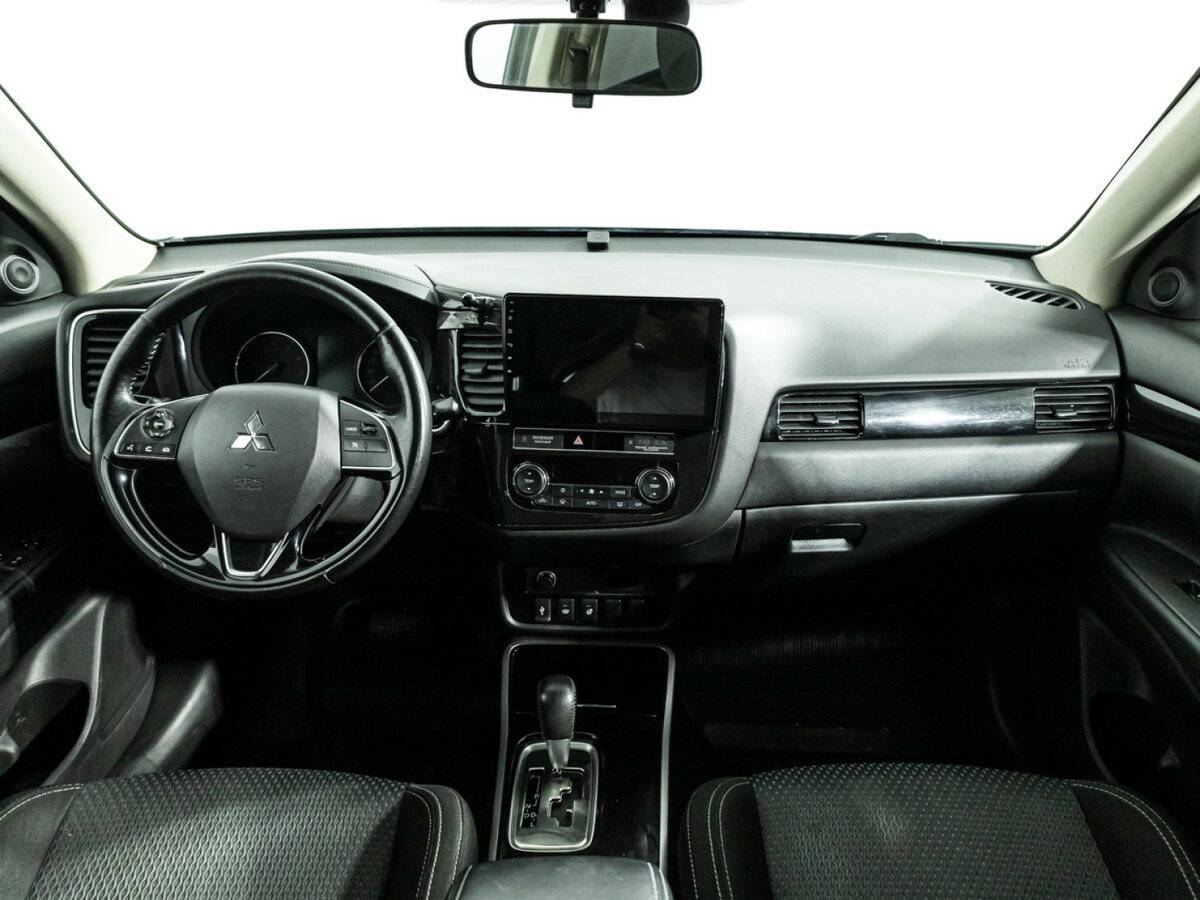 Mitsubishi Outlander III Рестайлинг 3, 2018 Фото №13