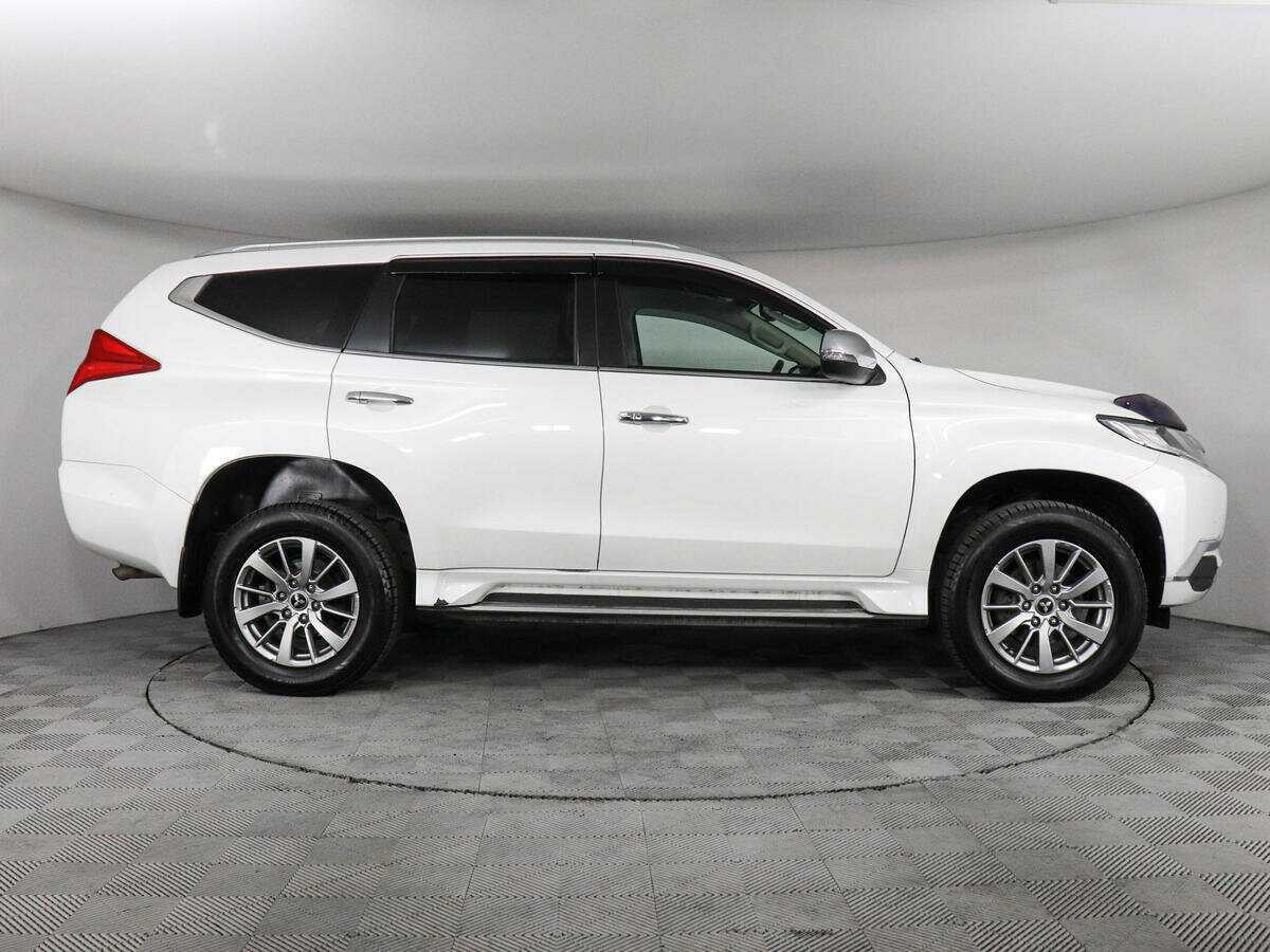 Mitsubishi Pajero Sport, 2018 Фото №4