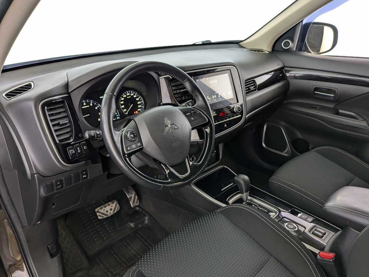 Mitsubishi Outlander, 2022 Фото №10