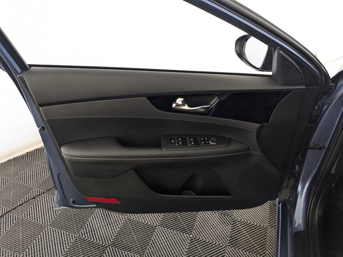 Kia Cerato, 2021 Фото №15