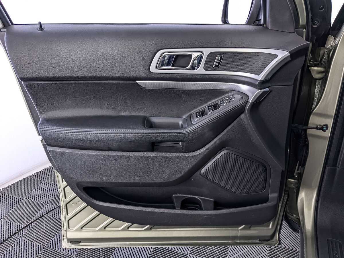 Ford Explorer, 2014 Фото №17