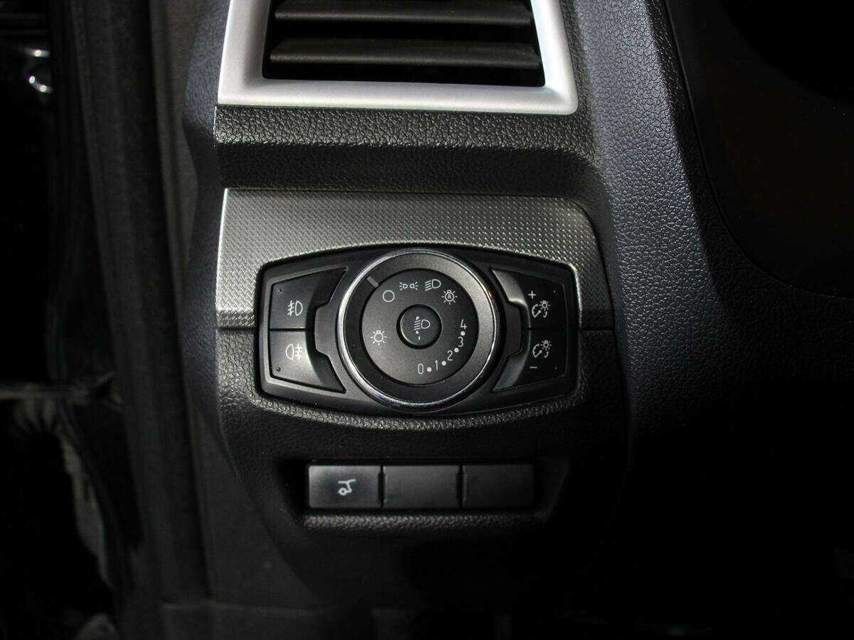 Ford Explorer Sport, 2013 Фото №19