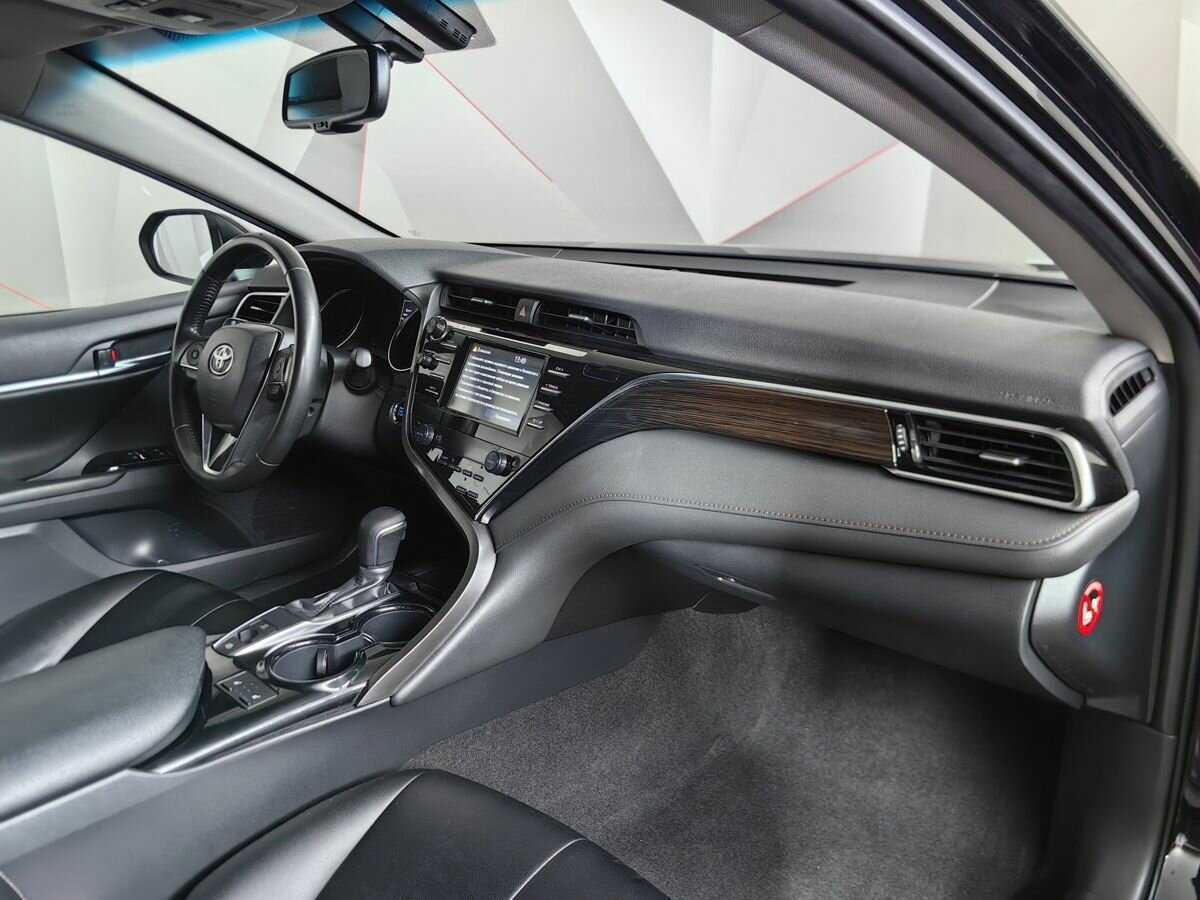 Toyota Camry, 2019 Фото №9