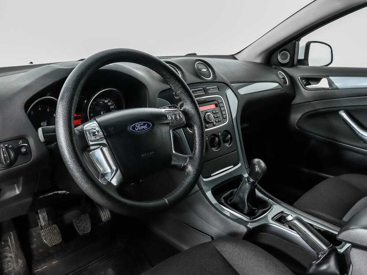 Ford Mondeo, 2014 Фото №9