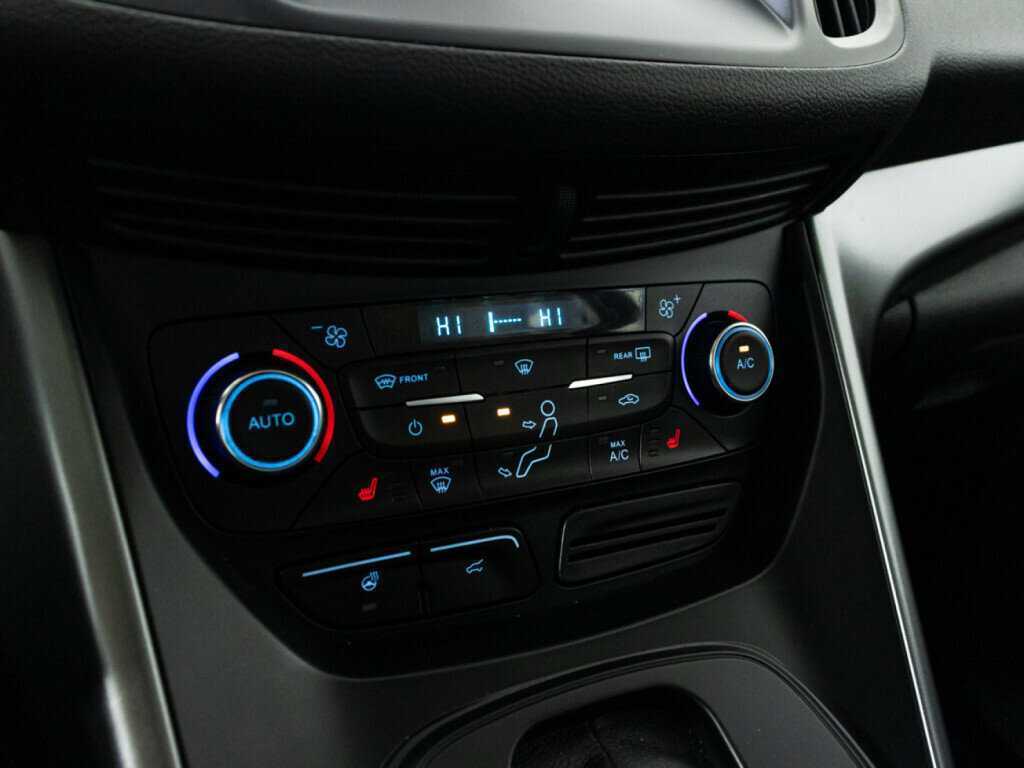 Ford Kuga, 2019 Фото №18