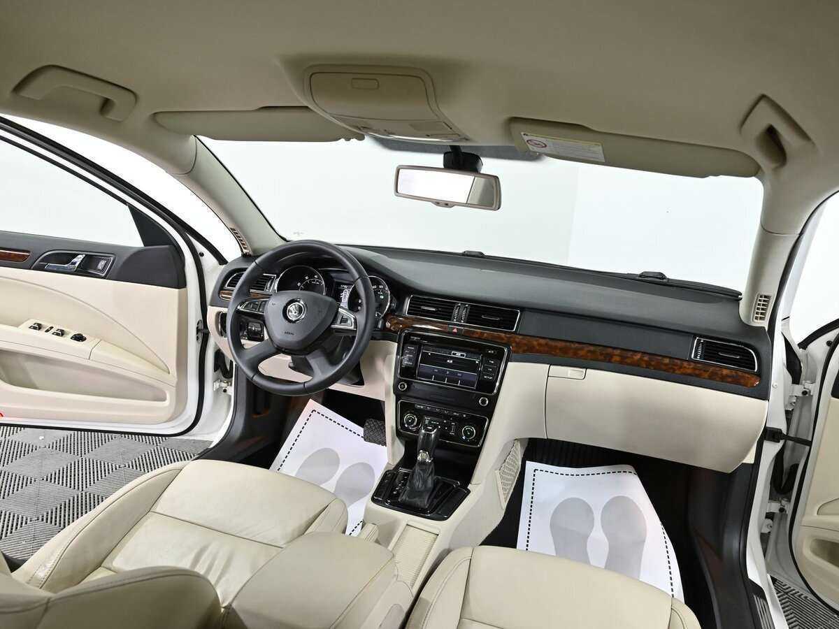 Skoda Superb DSG, 2013 Фото №5