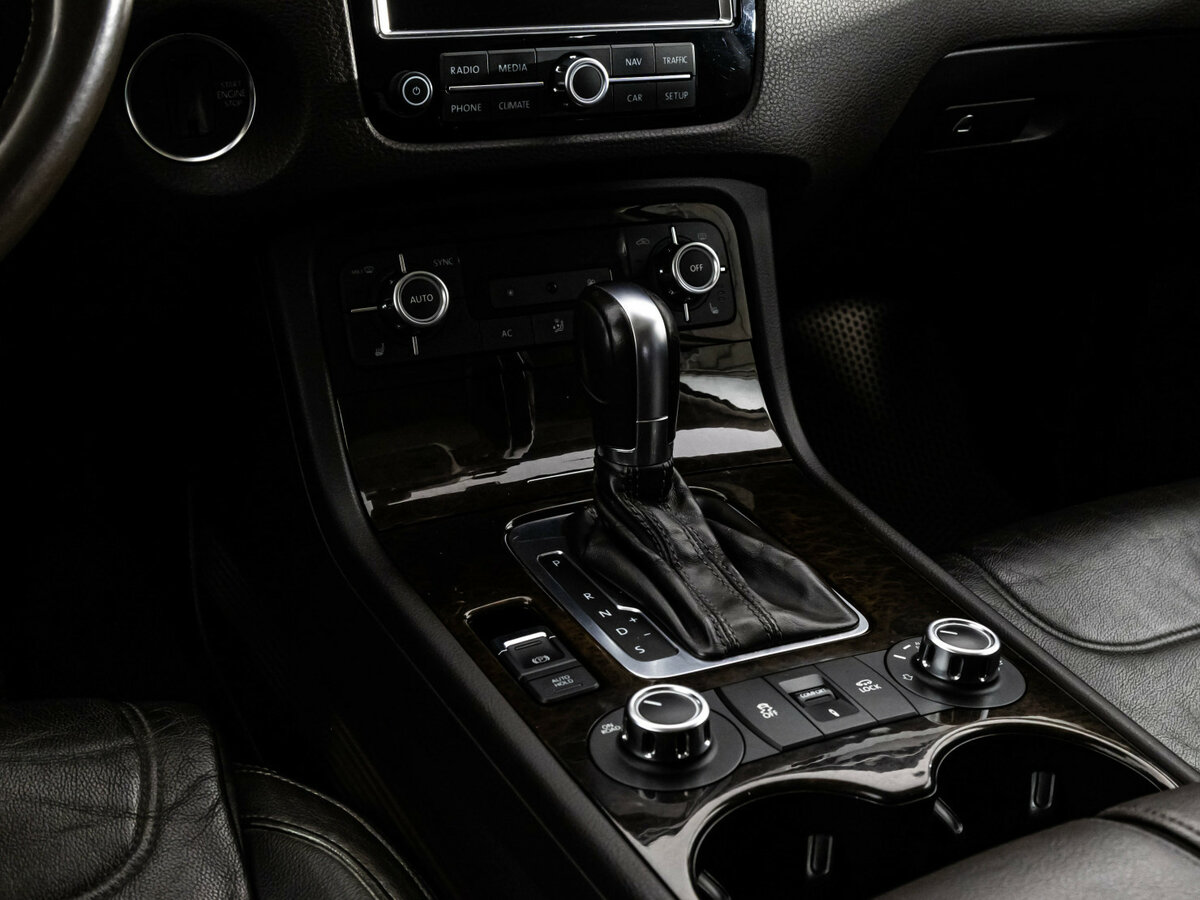 Volkswagen Touareg II, 2012 Фото №10