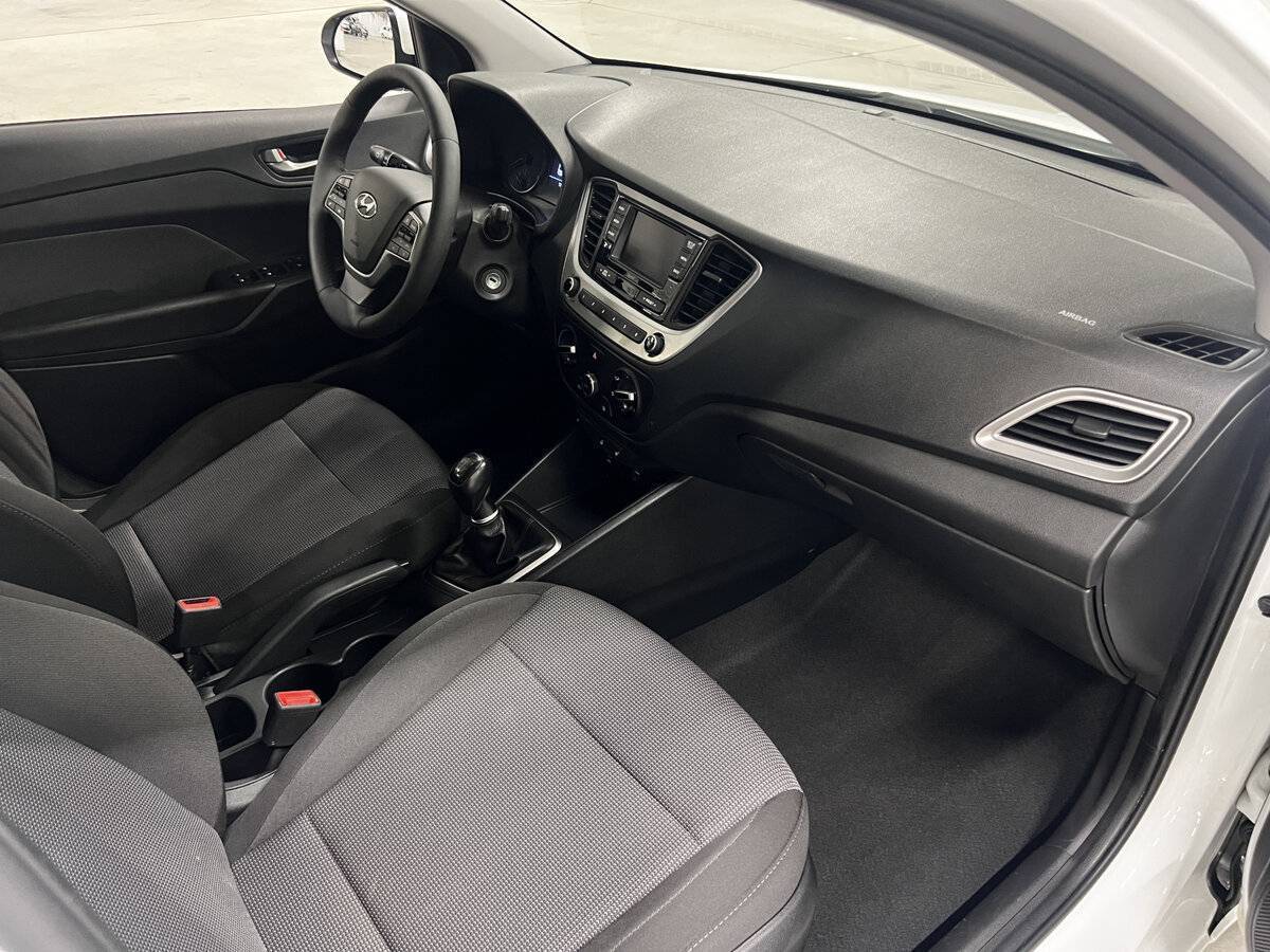 Hyundai Solaris, 2019 Фото №11