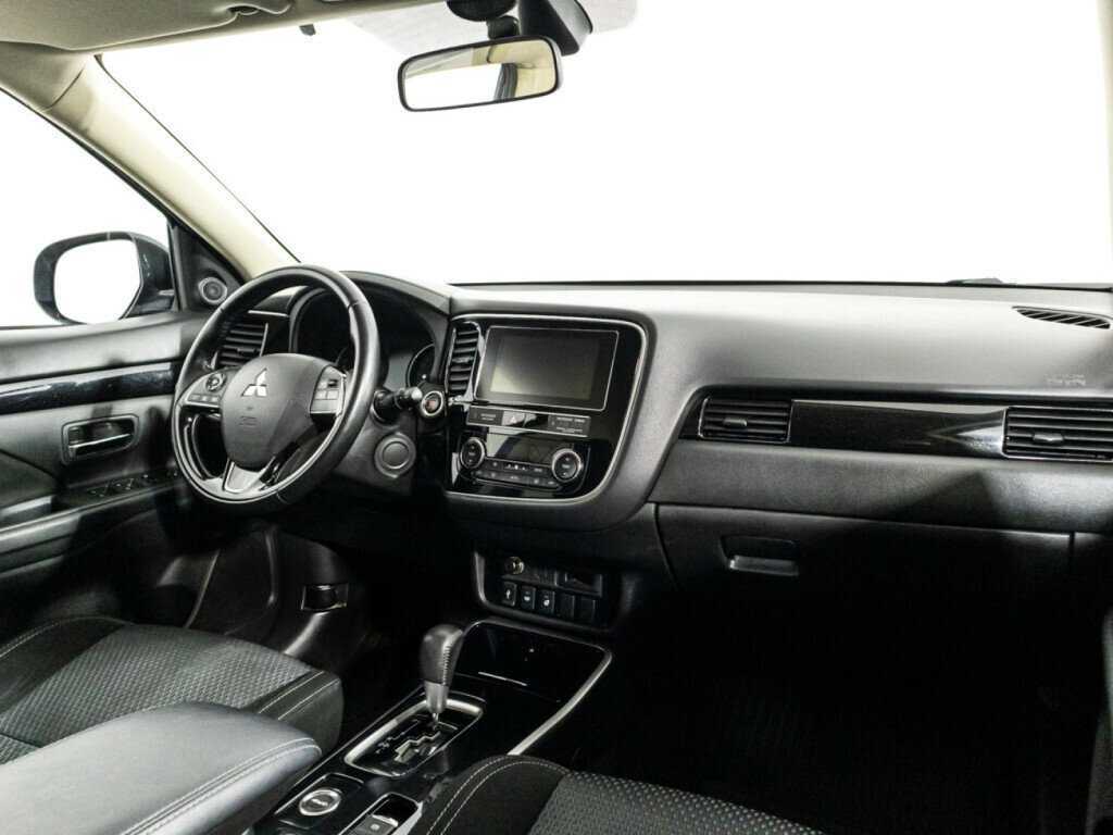 Mitsubishi Outlander, 2018 Фото №9