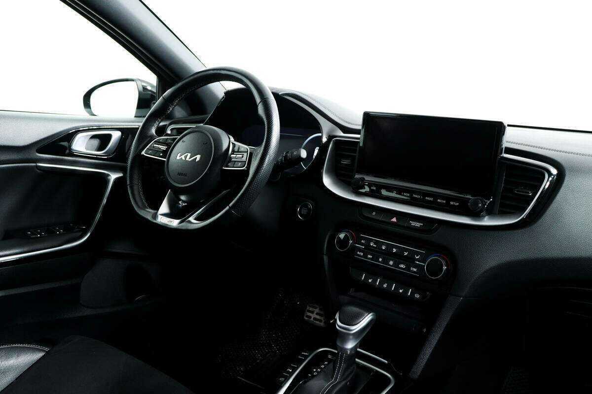 Kia Ceed, 2021 Фото №8