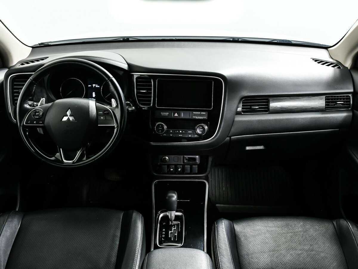Mitsubishi Outlander, 2017 Фото №11
