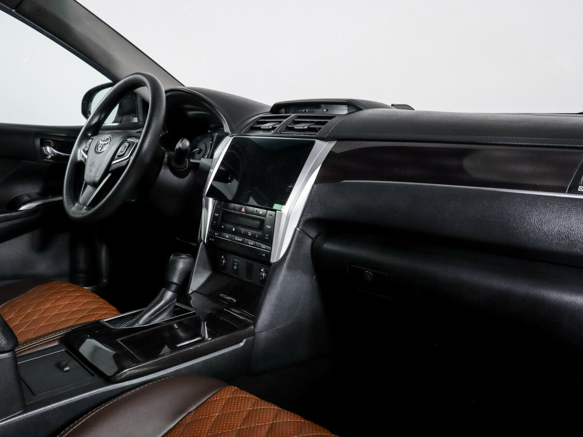 Toyota Camry VII (XV50) Рестайлинг, 2016 Фото №7
