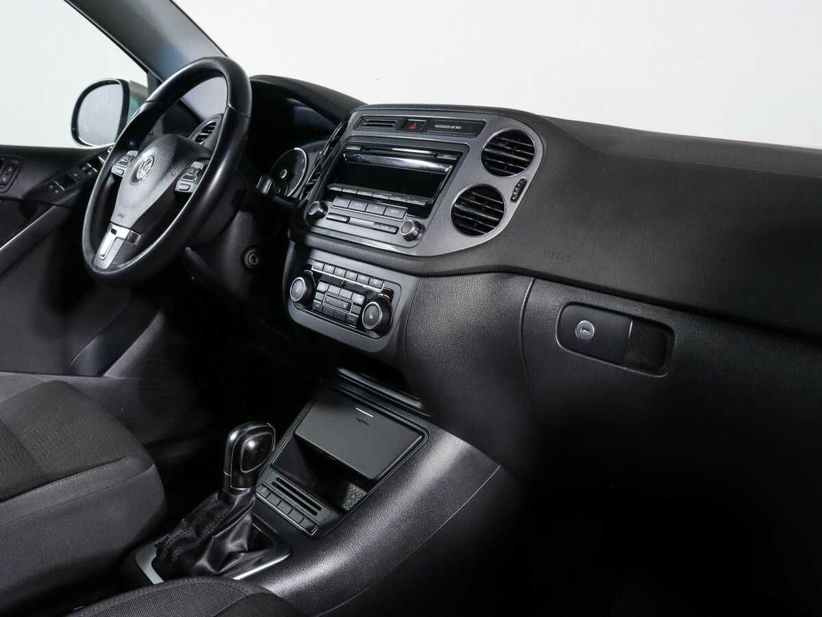 Volkswagen Tiguan, 2012 Фото №9