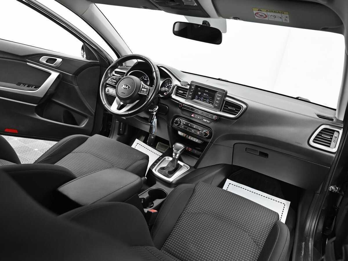 Kia Ceed, 2018 Фото №8