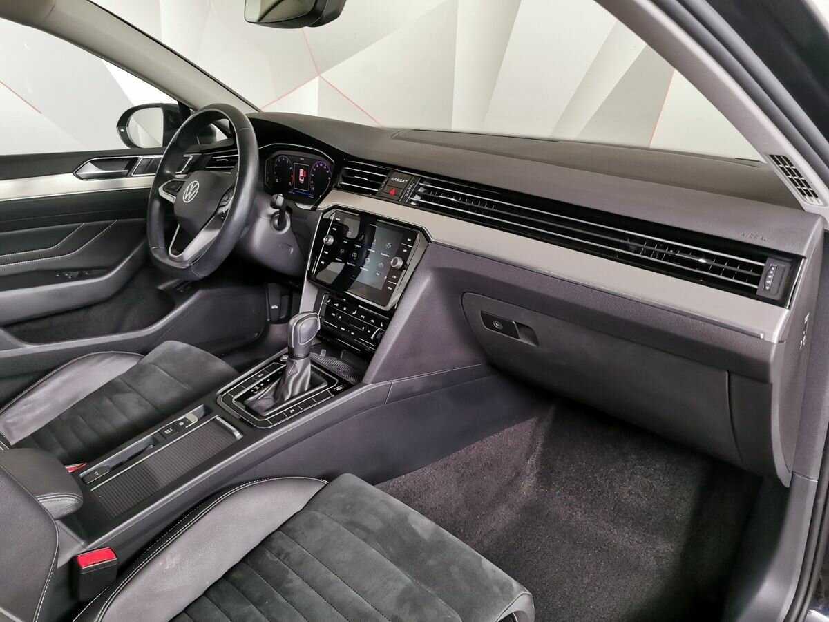Volkswagen Passat, 2021 Фото №8