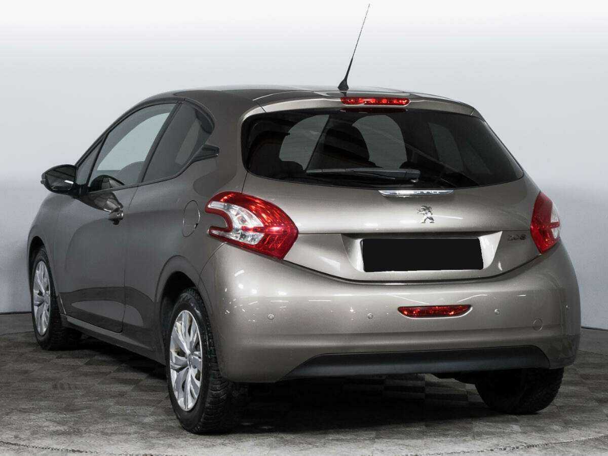 Peugeot 208, 2013 Фото №7