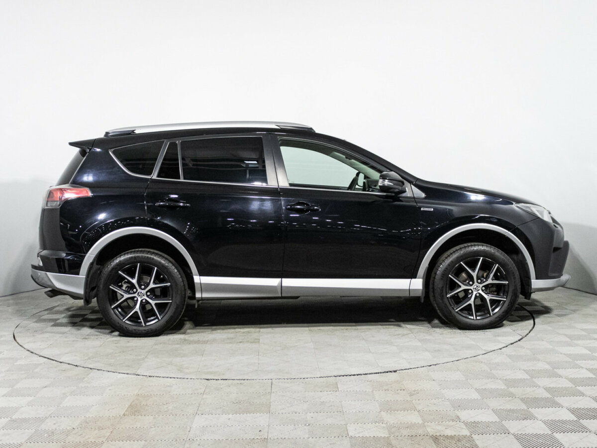 Toyota RAV4 IV (XA40) Рестайлинг, 2016 Фото №4