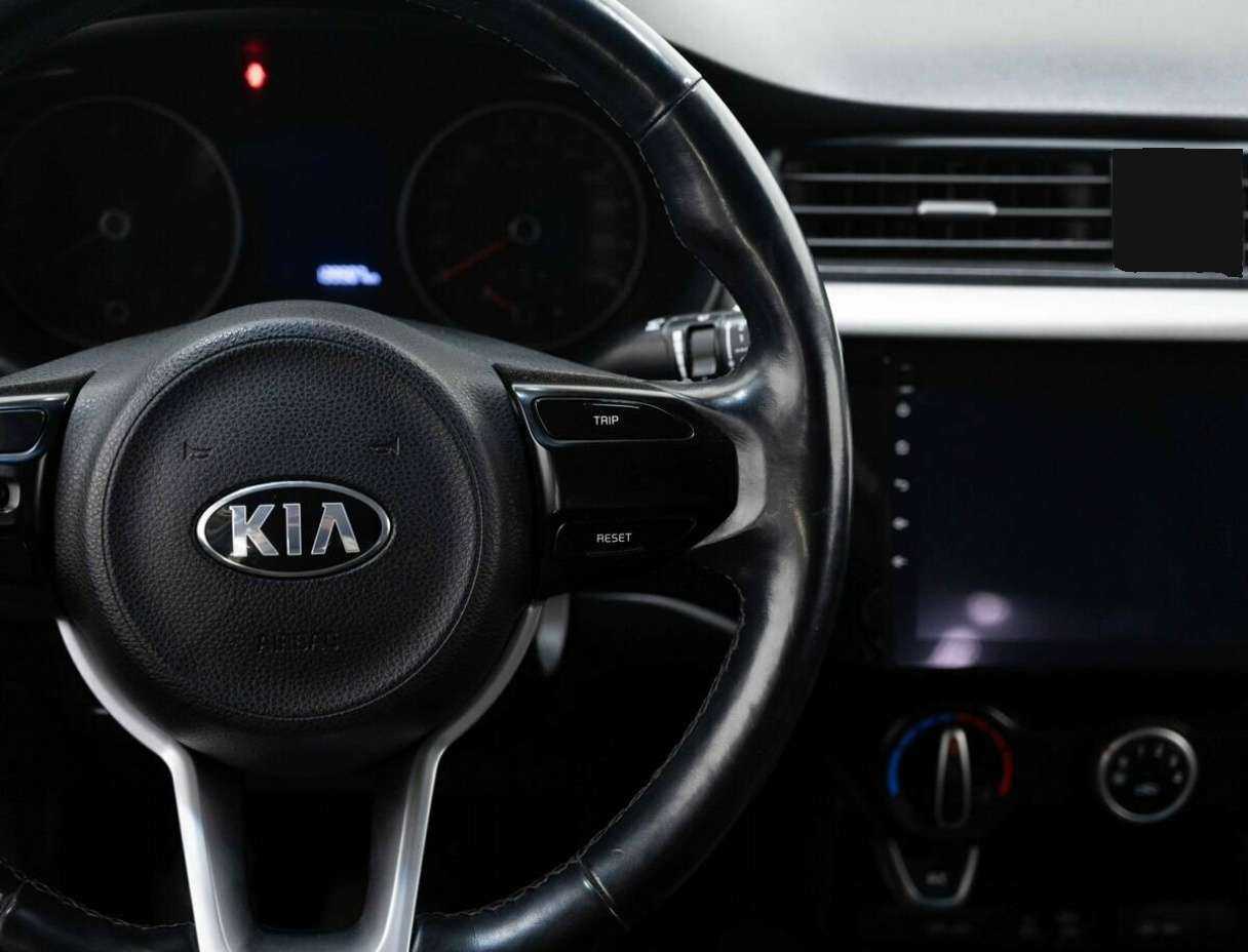 Kia Rio, 2018 Фото №16