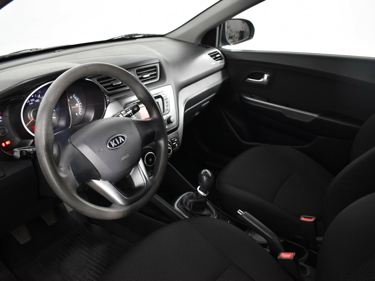 Kia Rio 5-speed III, 2012 Фото №9