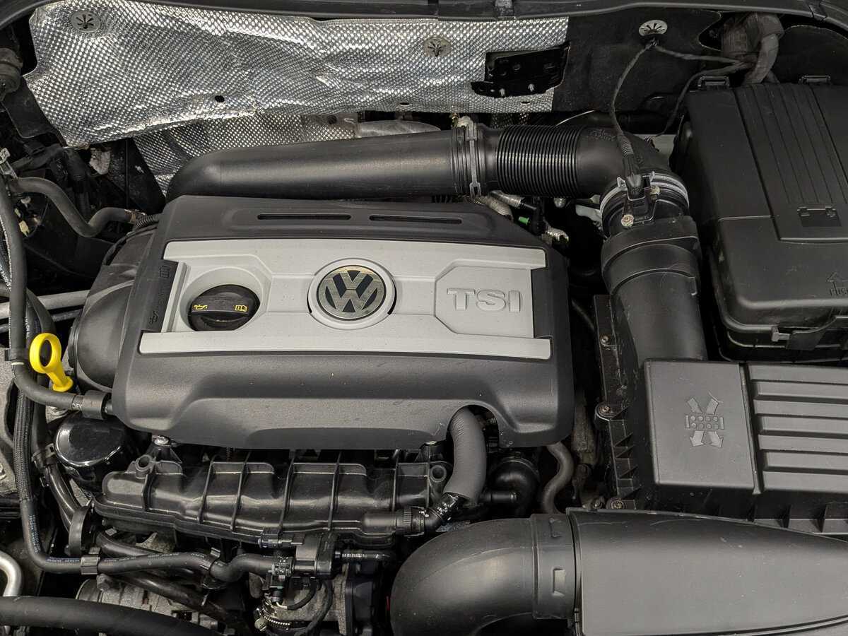 Volkswagen Tiguan, 2015 Фото №9