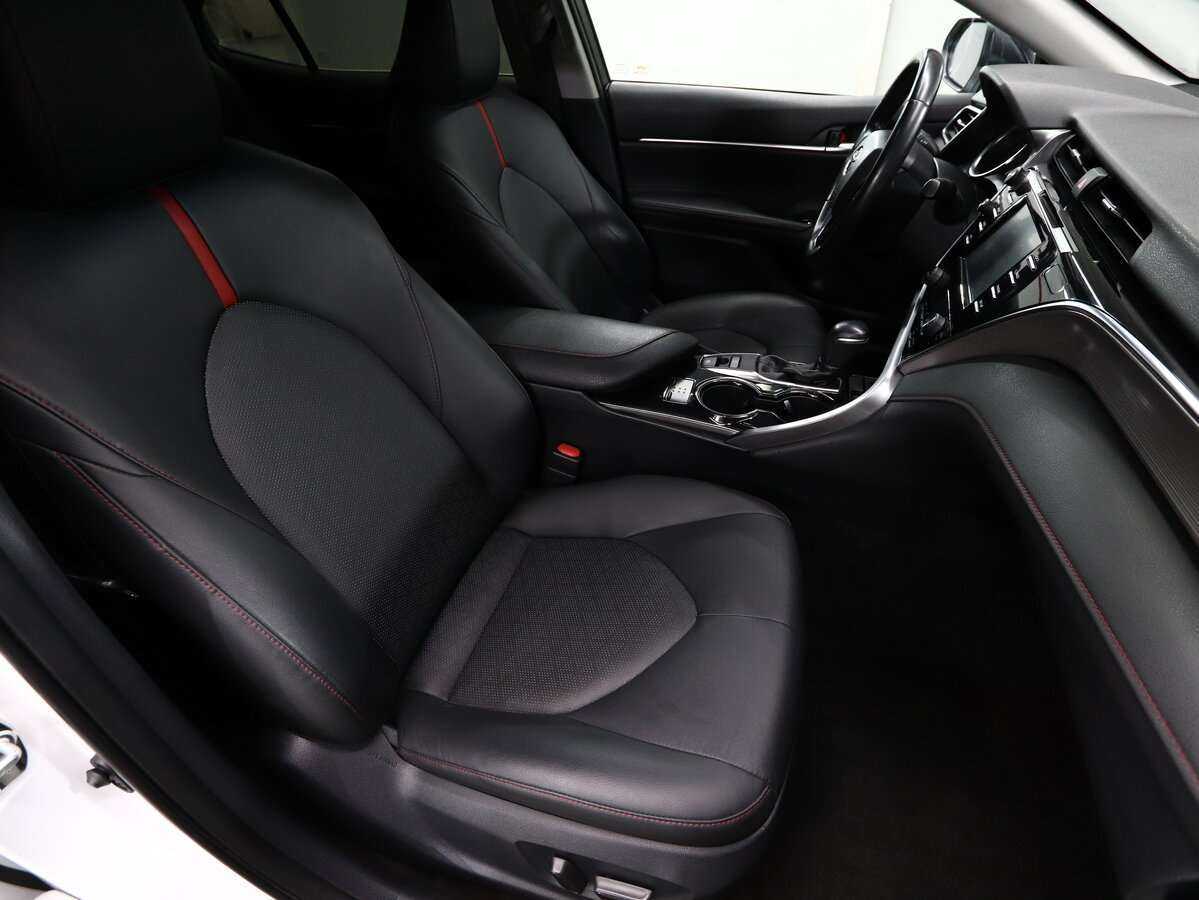 Toyota Camry, 2020 Фото №12