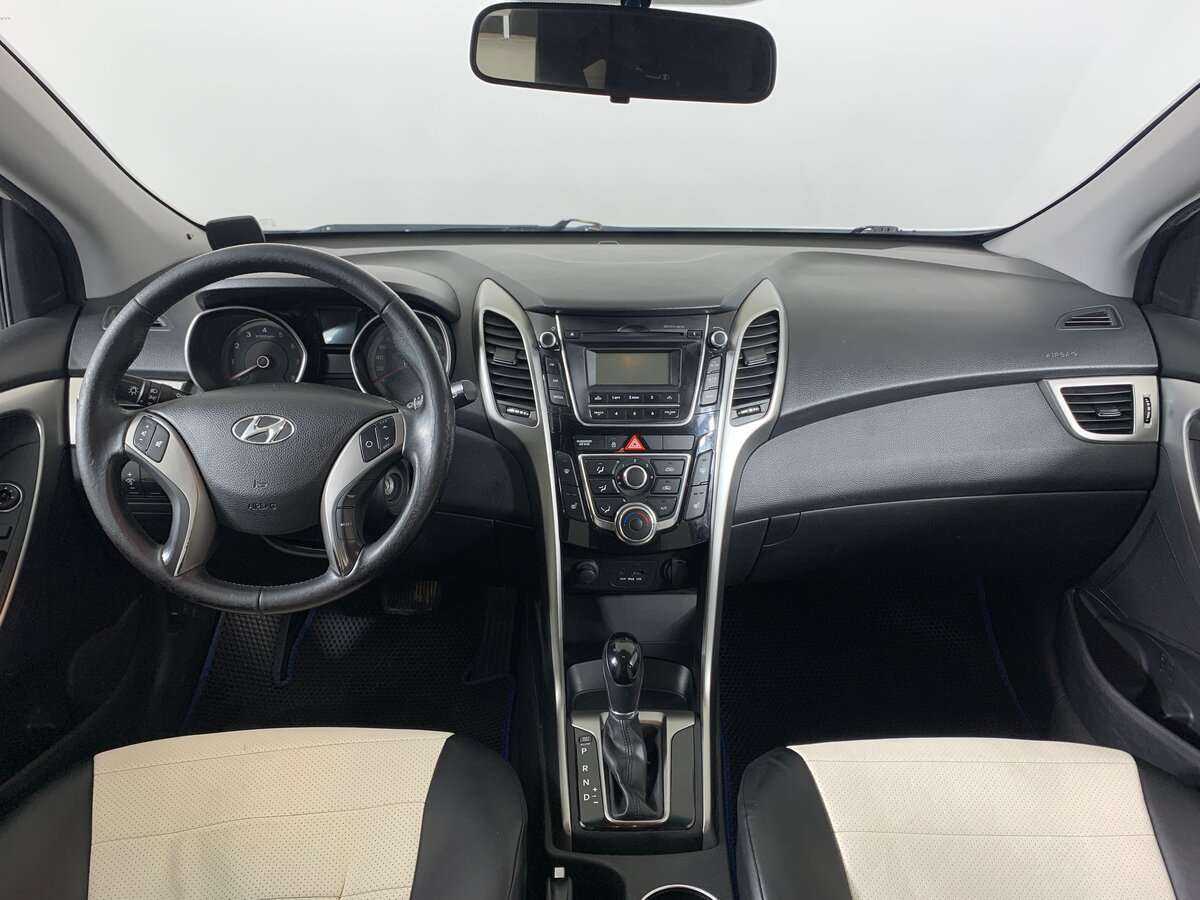 Hyundai i30, 2012 Фото №10