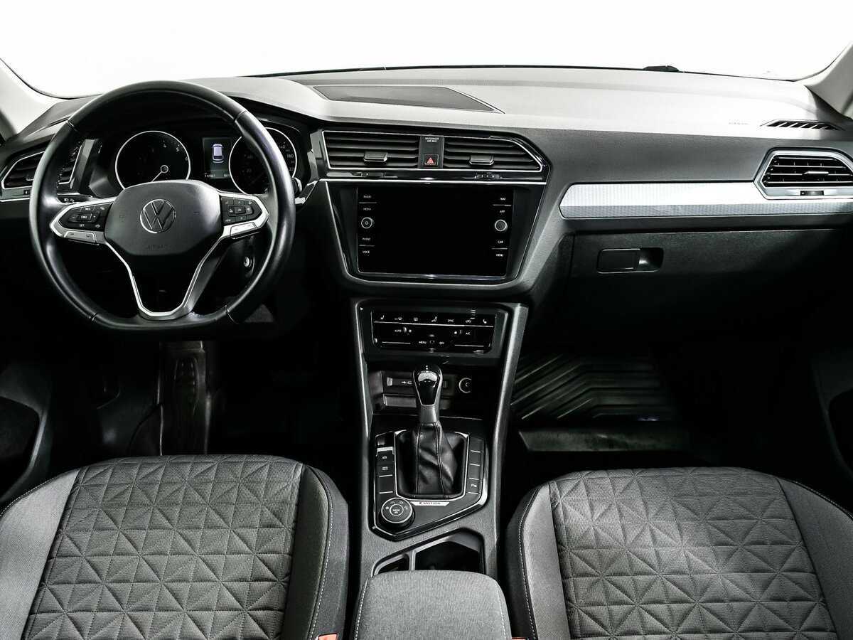 Volkswagen Tiguan, 2020 Фото №11