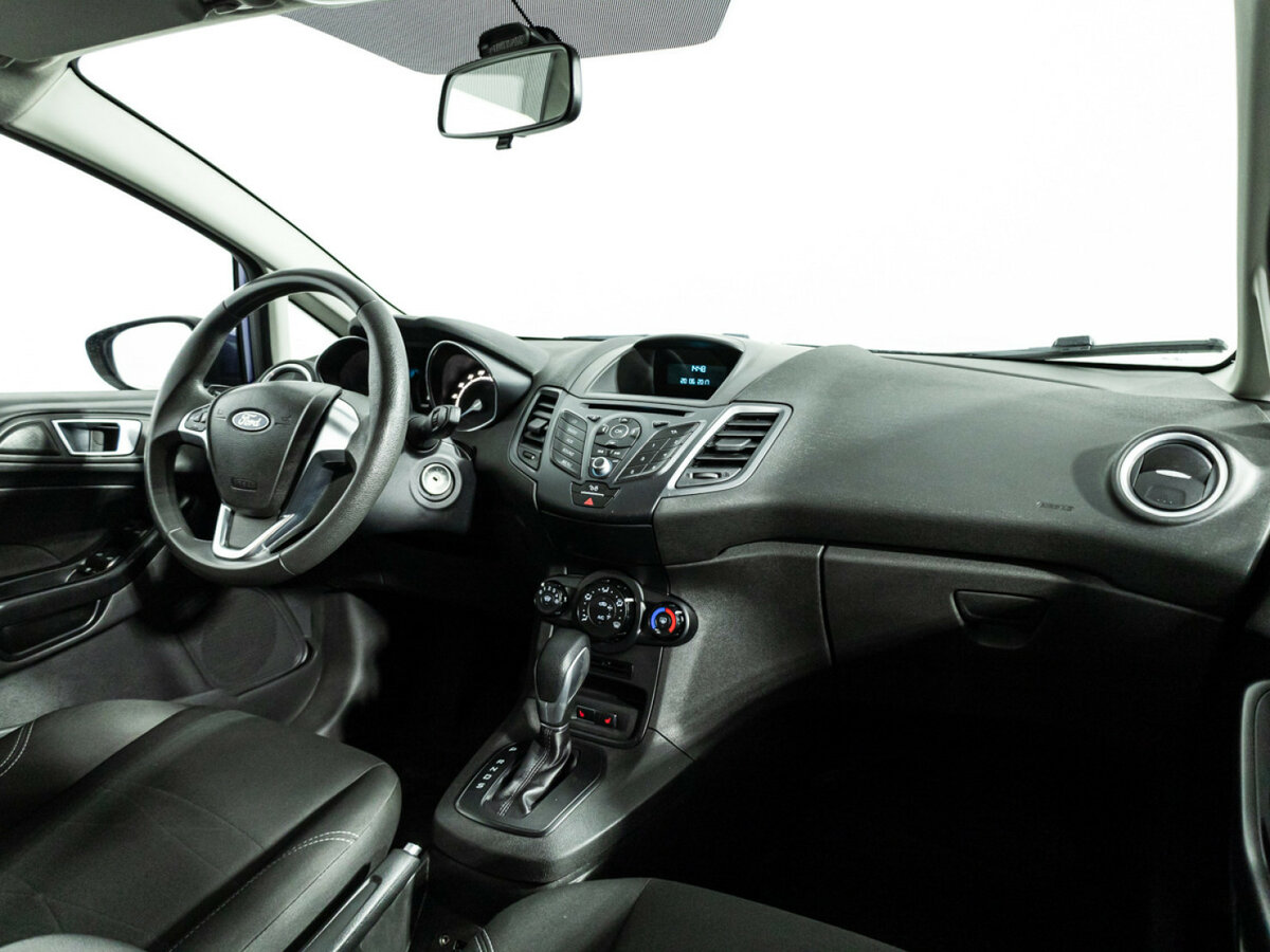 Ford Fiesta Mk6 Рестайлинг, 2016 Фото №9